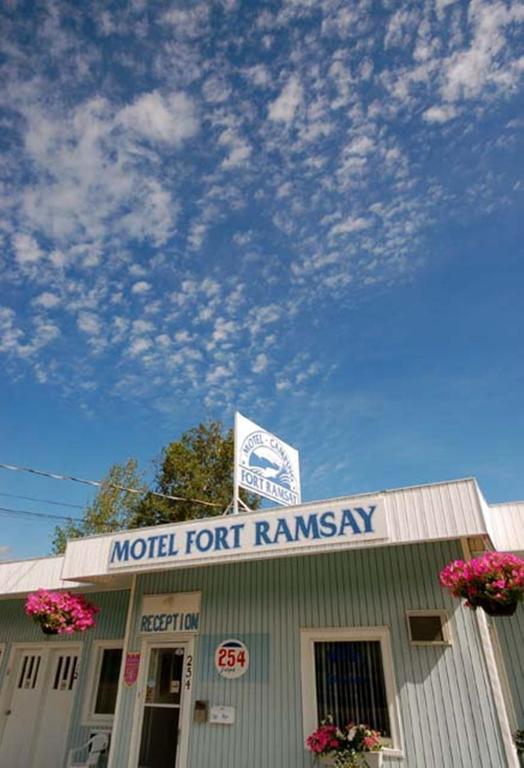 Motel & Camping Fort Ramsay Gaspé Zewnętrze zdjęcie